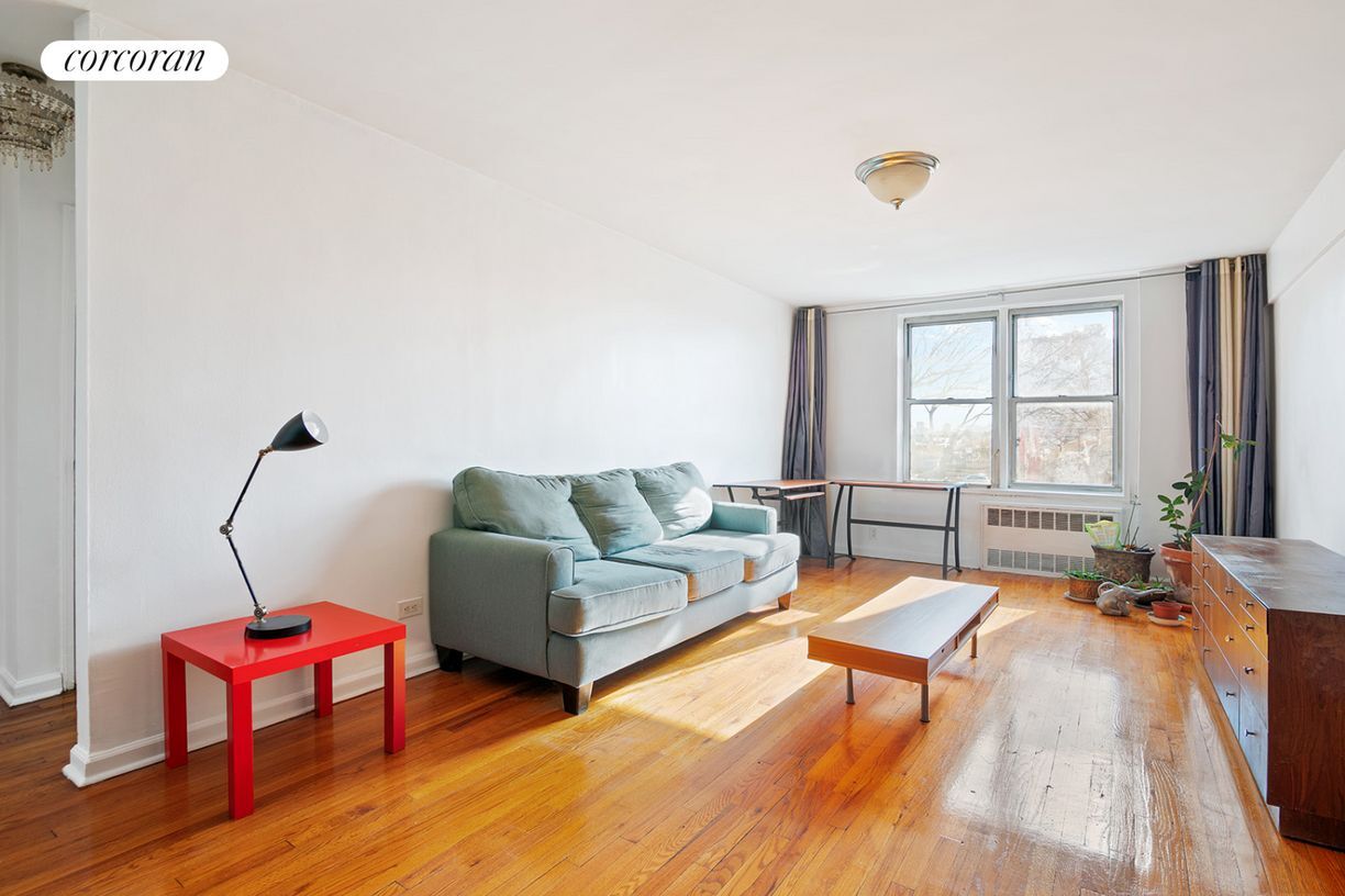 Foto principal - 150 Hawthorne St