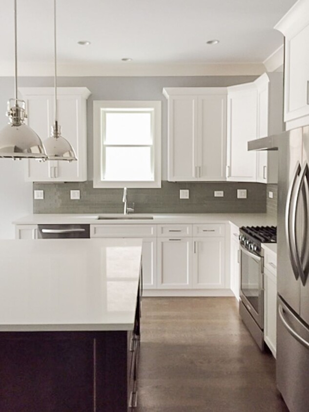 Foto principal - 1241 W Oakdale Ave
