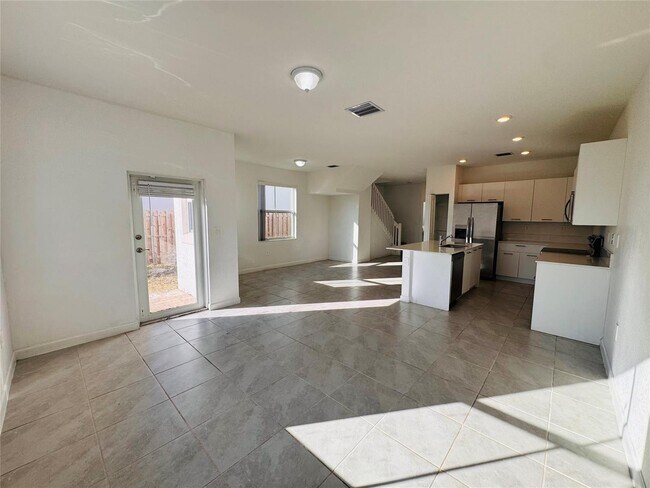 Foto del edificio - 2437 NW 131st Cir