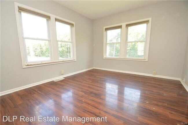 Foto del edificio - 2099 NJ-31