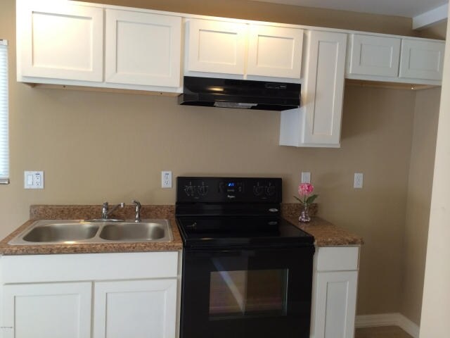 Cocina - 10202 N 9th Ave