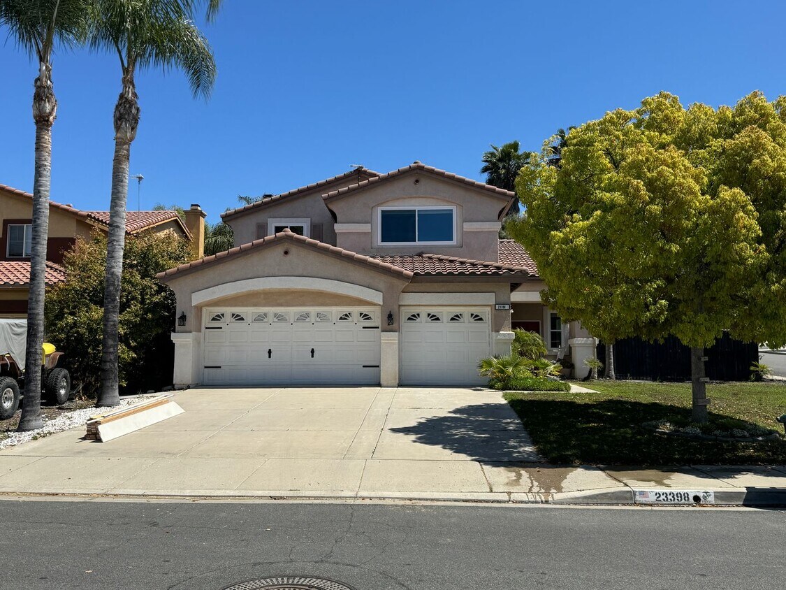 Foto principal - For Rent in West Murrieta – Spacious 5BR Home