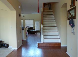 Building Photo - *NEW PRICE*GORGEOUS*IN THE HAVEN*