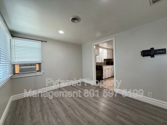 Foto del edificio - 3180 S 400 E