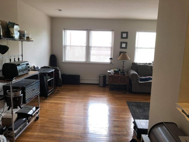 Building Photo - 17 Westover Ave Sidebrook Associates