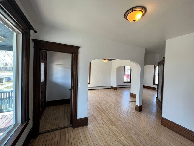 Foto del edificio - AVAILABLE JUNE - 4 Bed 1.5 Bath Home in Superior