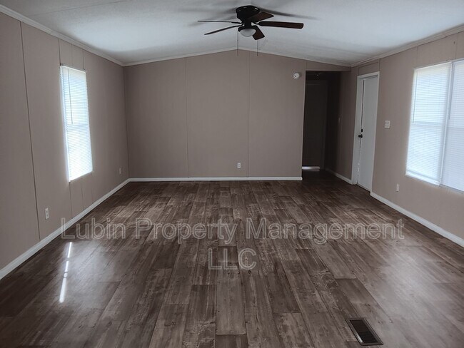 Foto del edificio - 11 Thornton Cove