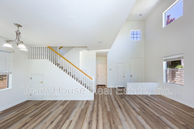 Foto del edificio - 25620 Wordsworth Ln