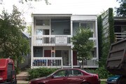 427-431 W Doty