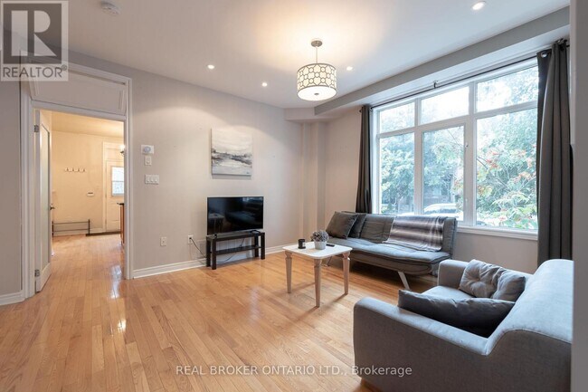 Photo du bâtiment - 179 Hanson St