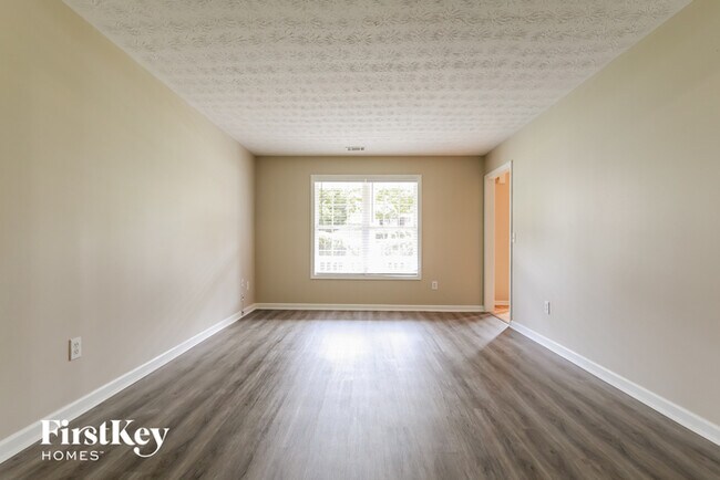 Foto del edificio - 121 Lake Valley Dr SW