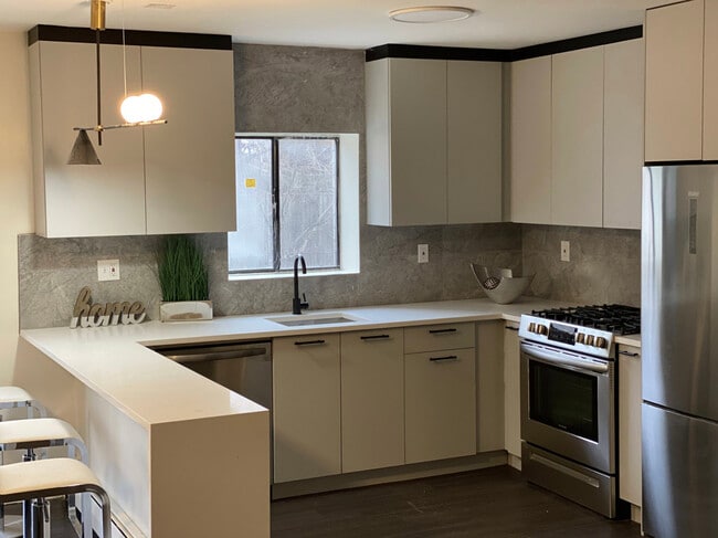 Building Photo - Riverview at Nyack