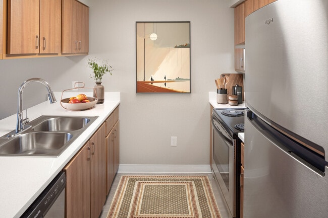 Creekside & Spring Creek apartments — community photo - Creekside & Spring Creek