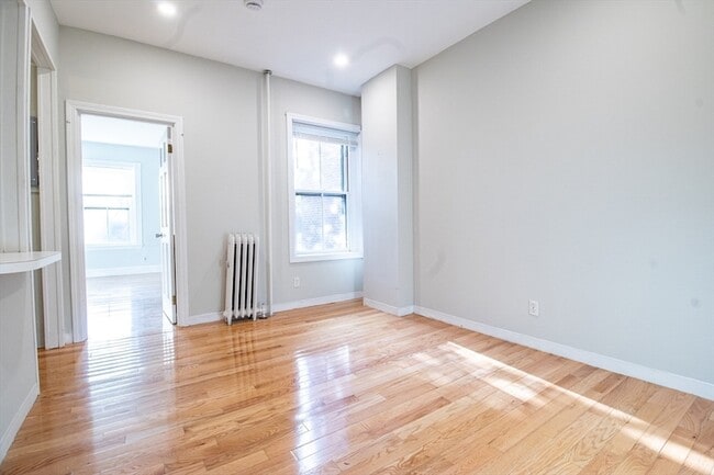 Photo - 36 Winchester St Apartment