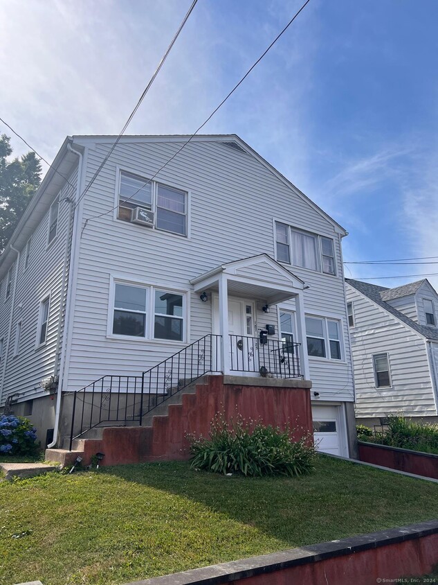 Primary Photo - 185 Prince St