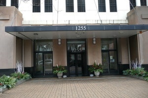 Building Photo - 1255 S State St