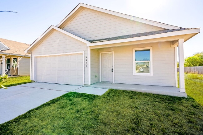 Foto del edificio - Charming 3-Bedroom Haven with 2 Full Baths