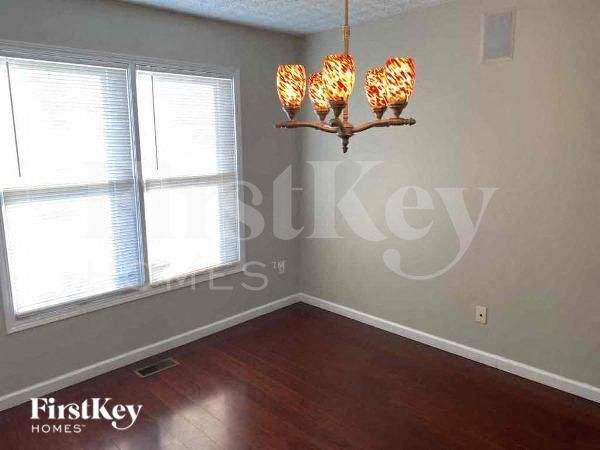 Foto del edificio - 248 Westmark Ct