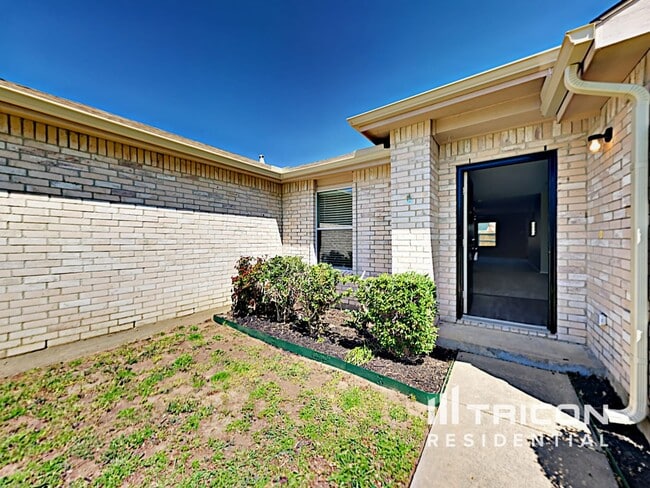 Building Photo - 216 Blazing Star Trail