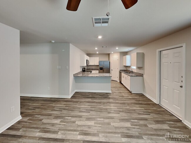 Building Photo - 15569 Taylorcrest Dr