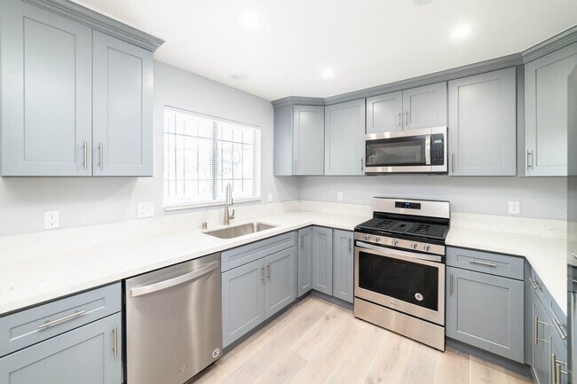 Foto del edificio - 2103 E 6th St