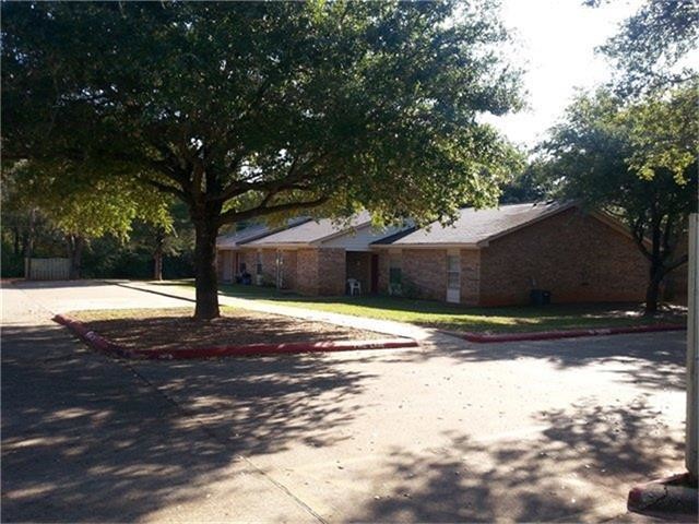 1600 E Murchison St, Palestine, TX 75801 - Townhouse for Rent in