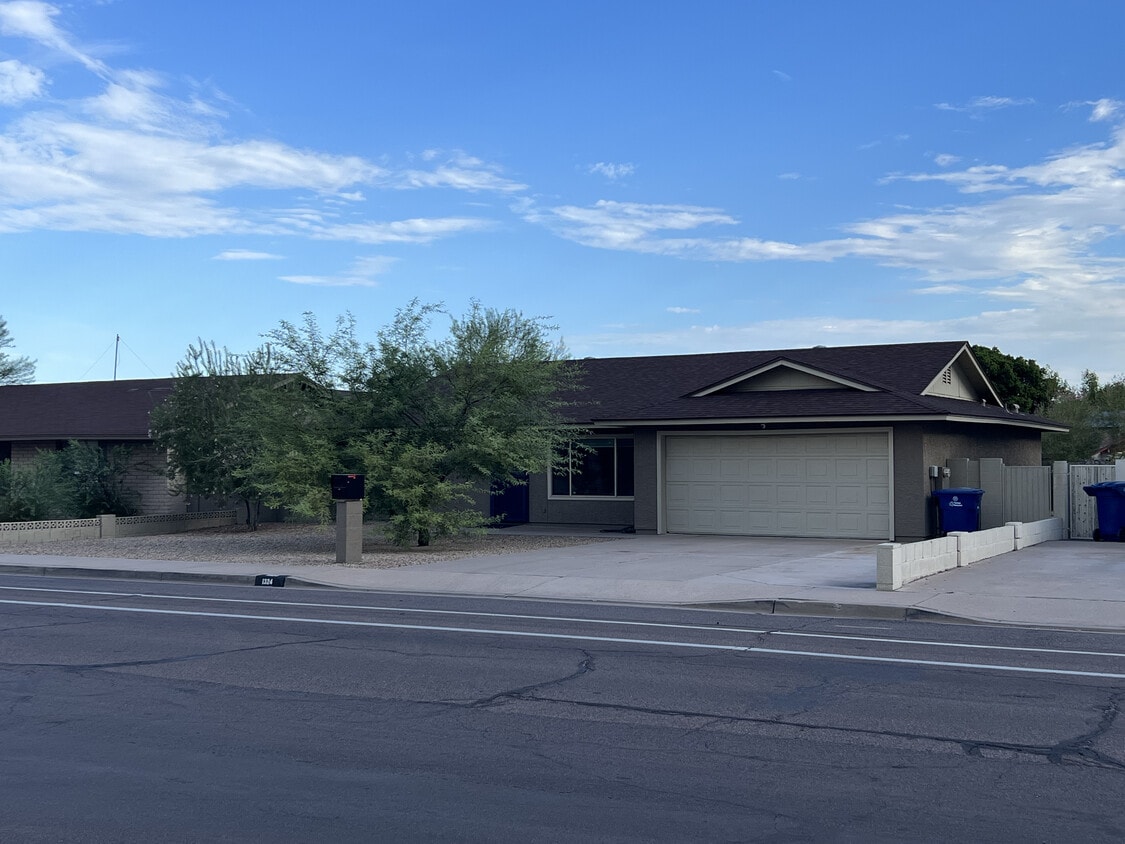 Front of house - 1324 W 13th St