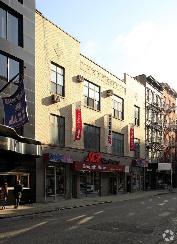 Primary Photo - Z.T. Piercy Building