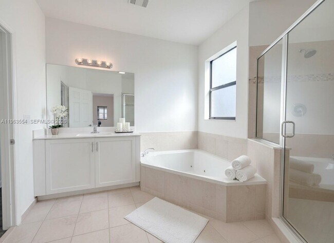 Building Photo - 244 NE 210th Way