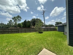 Building Photo - 2523 Castle Pl