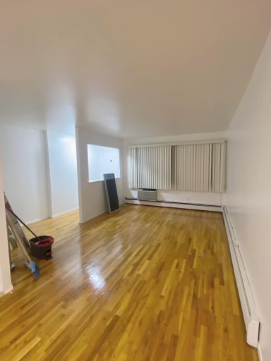 Building Photo - 2268 E 26th St