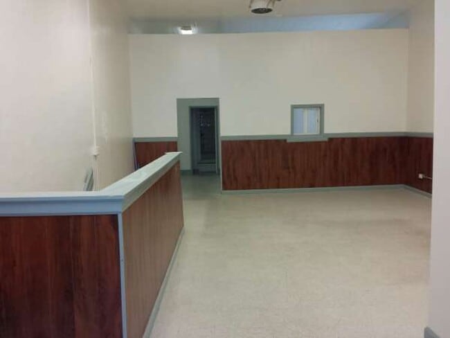 Building Photo - 1023maun