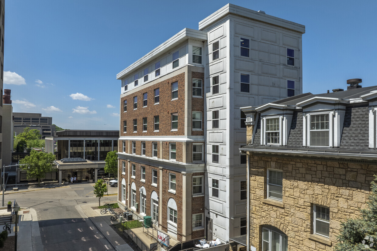 Building Photo - Alchemy Apartments