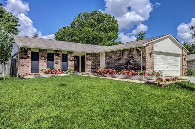 Foto del edificio - 519 Tara Plantation Dr