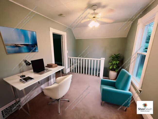 Building Photo - 4 bed 1 bath Single Family Home