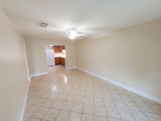 Building Photo - 4441 Virginia St