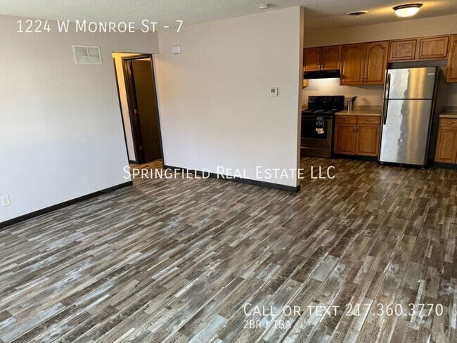 Building Photo - Two Bed, One Bath, and So Many Updates, Yo...