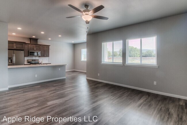 Building Photo - 2504 Woolsey Ln