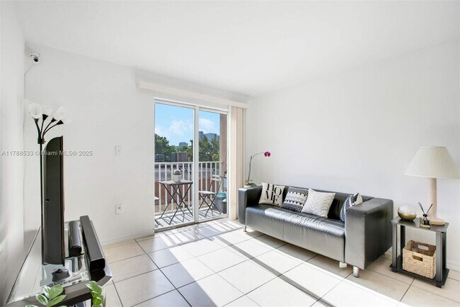Foto del edificio - 1349 SW 3rd St