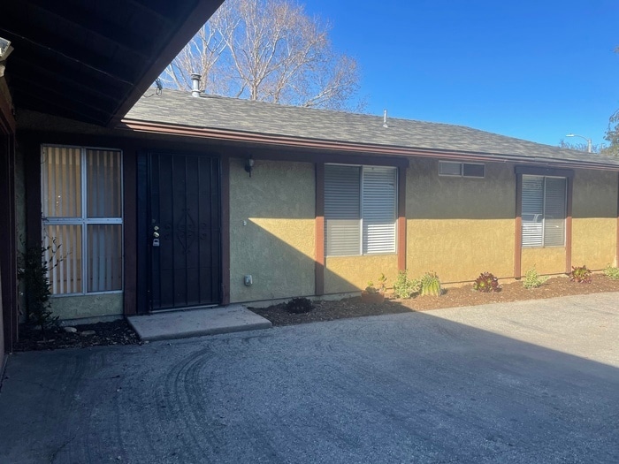 Primary Photo - Winchester Canyon Three Bedroom Home - Pet...