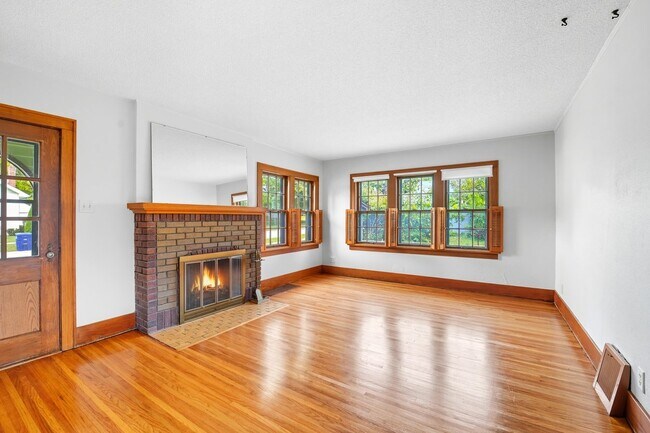 Foto del edificio - 411 Kingsley Ave