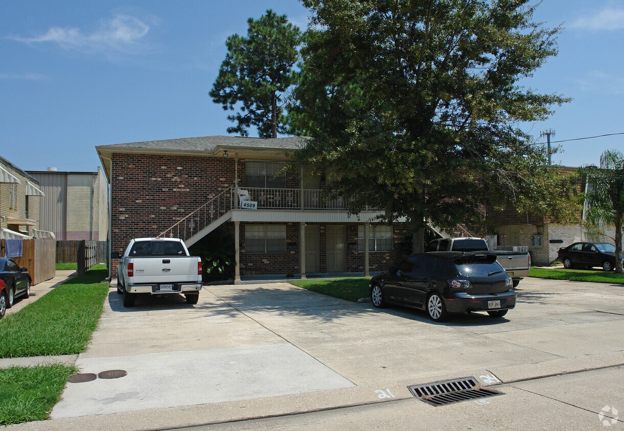 Primary Photo - 4509 Tabony St