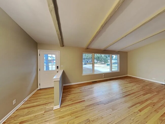 Building Photo - 429 Lotus Ln