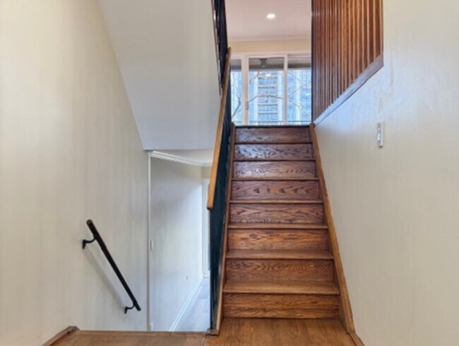 Foto del edificio - 2817 S Michigan Ave