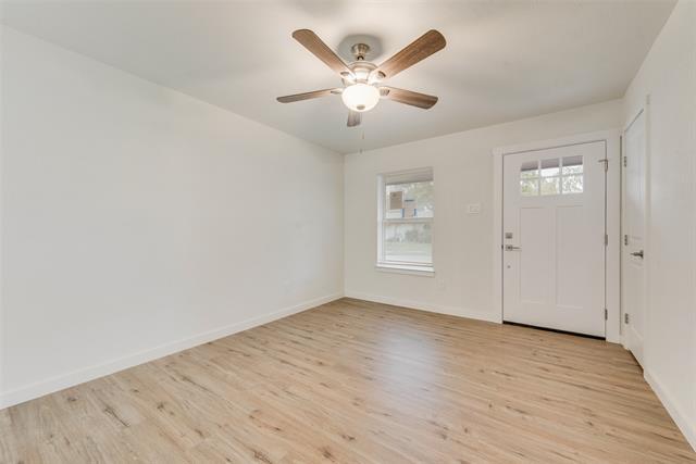 Building Photo - 3853 Commonwealth Dr