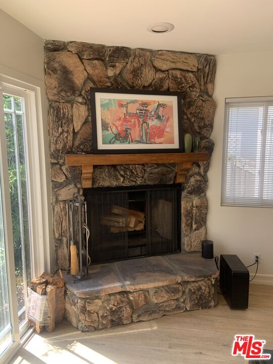 Foto del edificio - 7210 Alverstone Ave