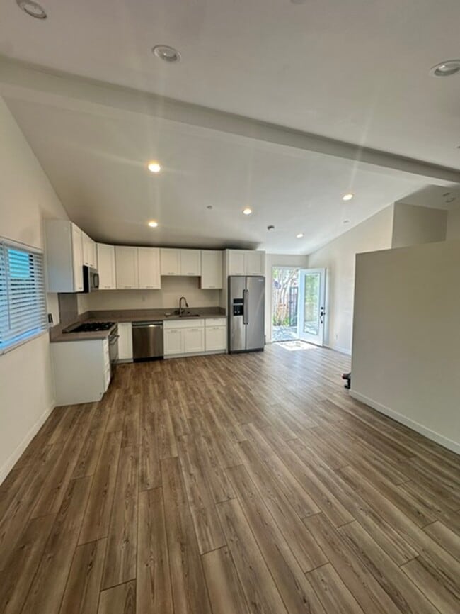 Building Photo - 26501 Naccome Dr