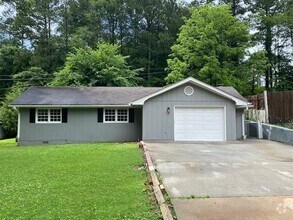 Building Photo - 127 Huff Dr SW