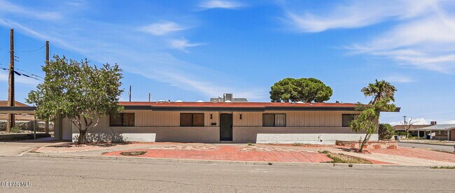 Foto del edificio - 2801 Polk Ave