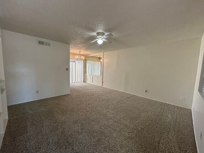 Building Photo - 4513 W McLellan Rd
